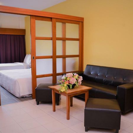 Cempaka Apartment Hotel Kuala Lumpur Exterior photo